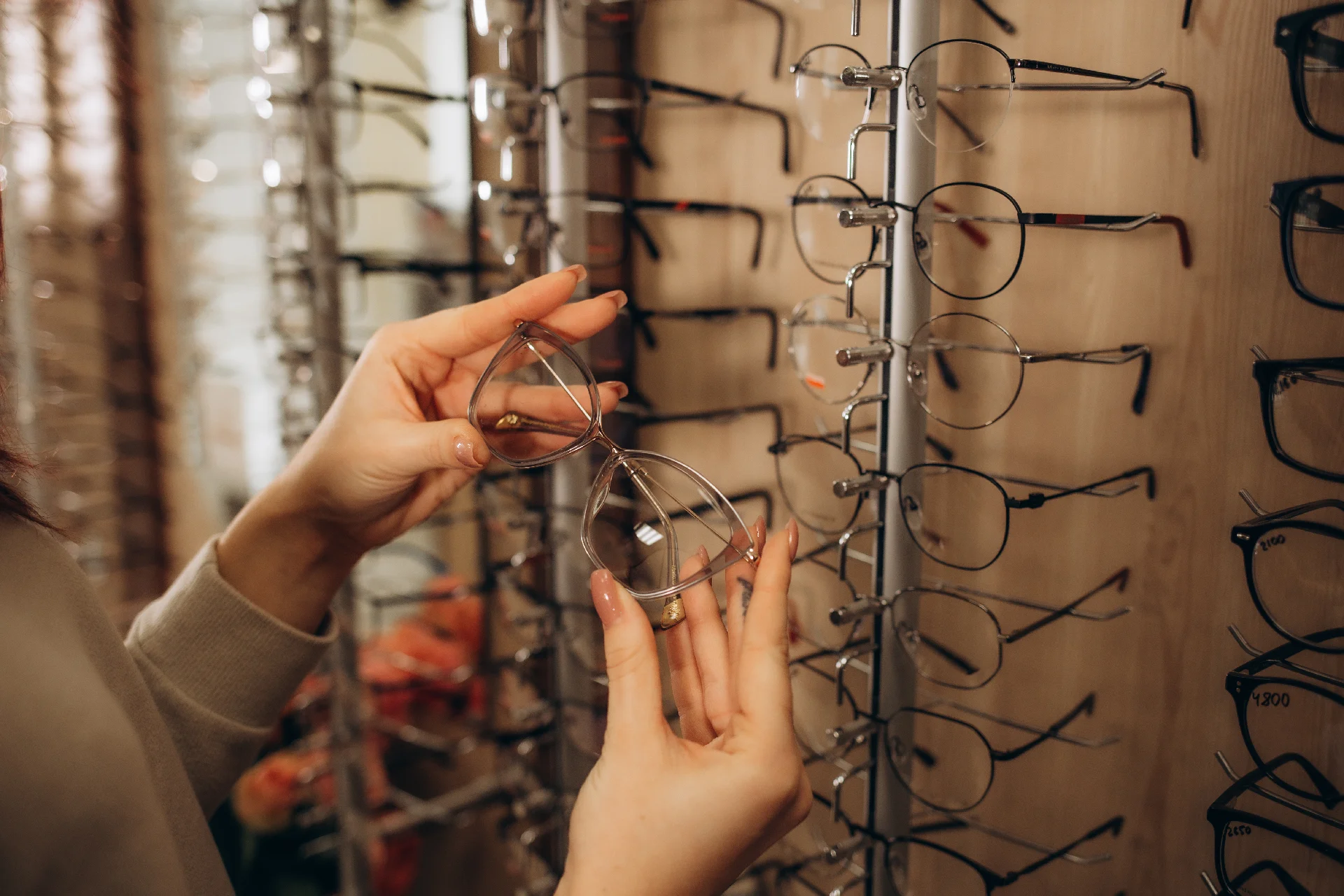 Un grand choix de lunettes au magasin Les P'ti Opticiens à Bourg-lès-Valence