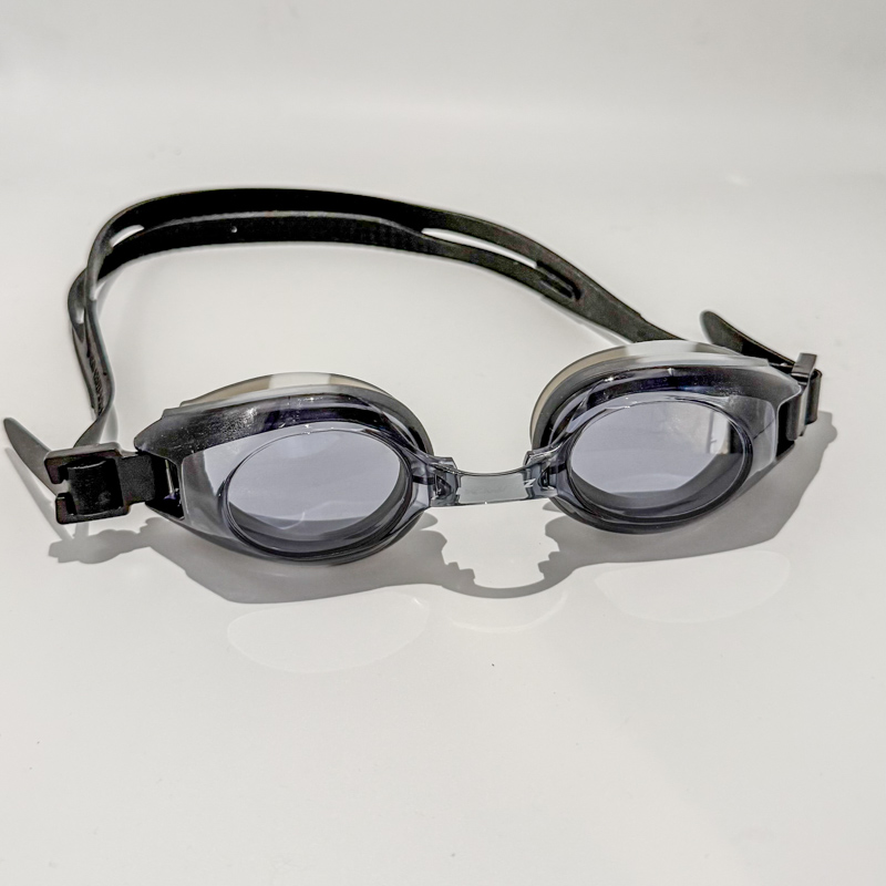 Des lunettes pour voir sous l'eau chez Les P'ti Opticiens à Chambéry, Chasse-sur-Rhône et Bourg-lès-Valence